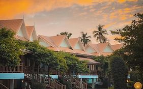 Mango House Resort